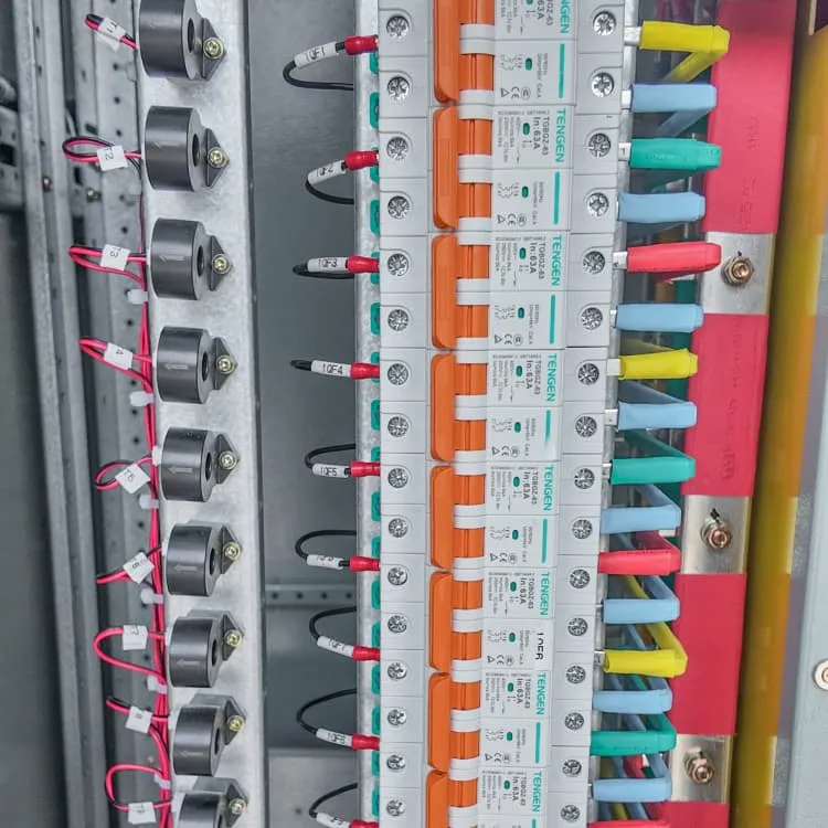 Self-contained solar outdoor power supply